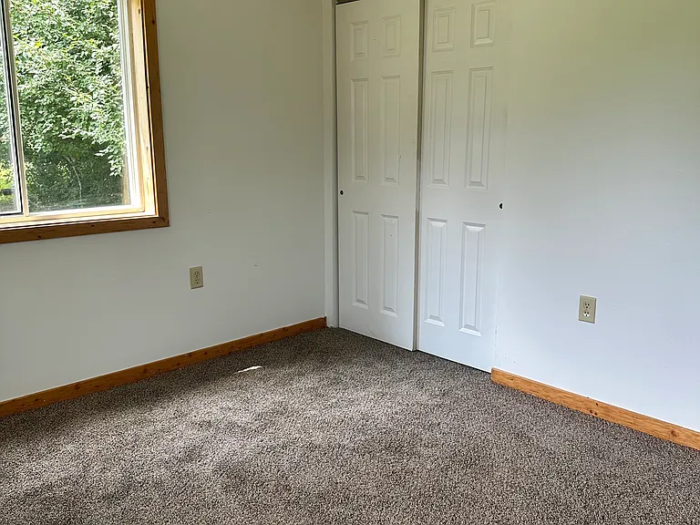 211 S Main St — Photo 8