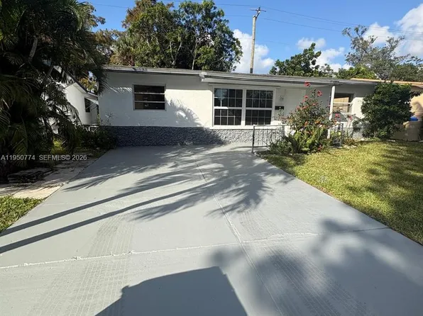 6311 SW 8th St, Pompano Beach, FL 33068