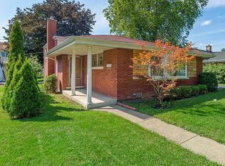 1026 Robinhood Ln, La Grange Park, IL