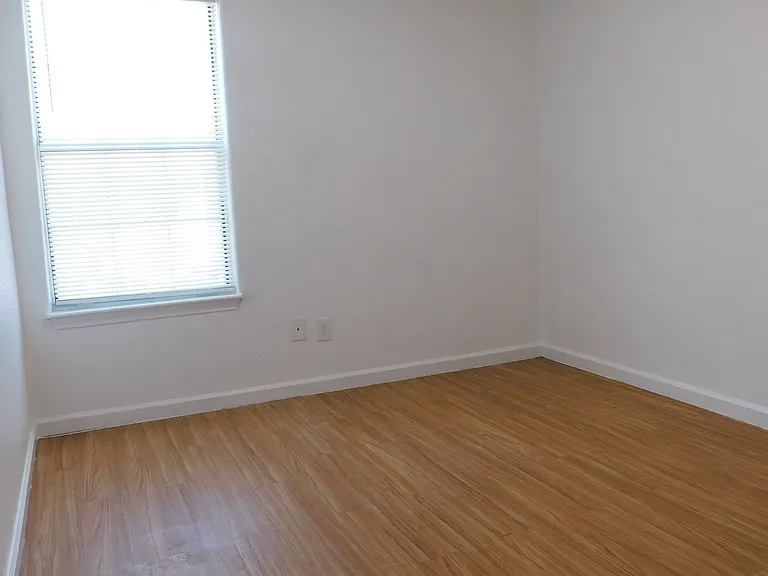 603 Spirit Ct #1 — Photo 10