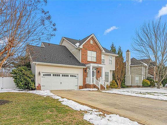 3rd image of 1125 Birch Hill Dr