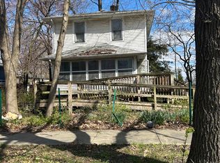 1402 N Walnut St, Champaign, IL 61820