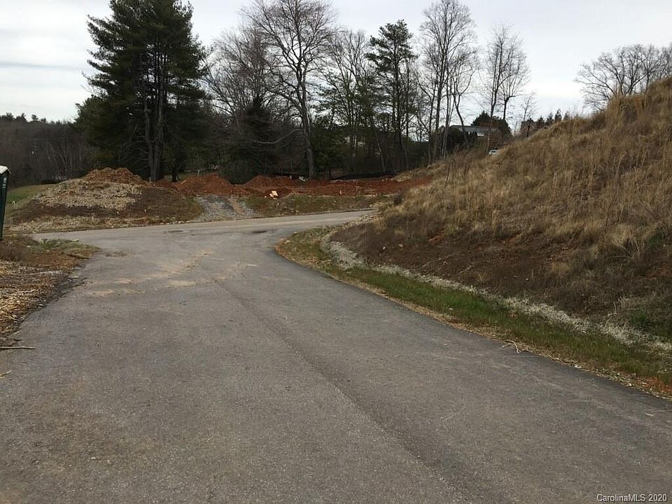 2nd image of 6 Weatherwood Dr #2