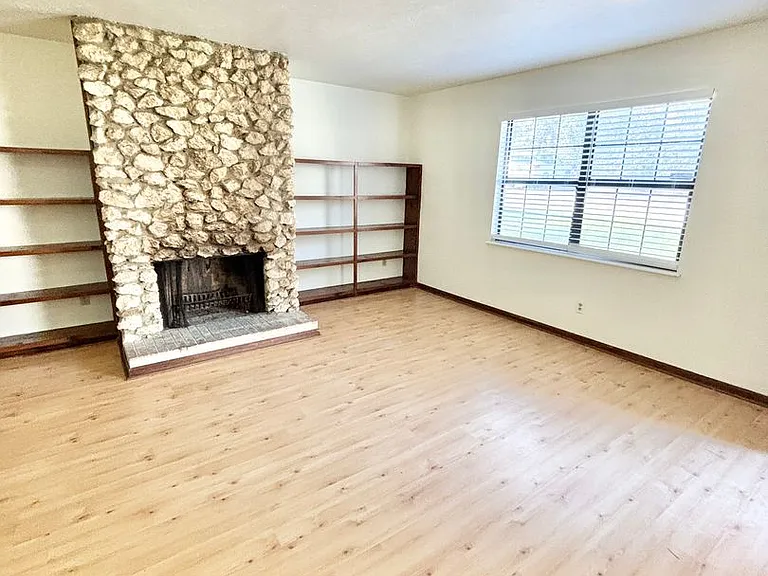 1230 Alachua Ave — Photo 14