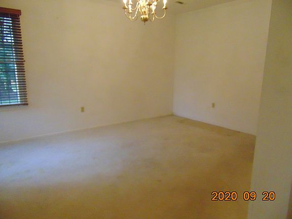 3rd image of 2927 Wexford Dr