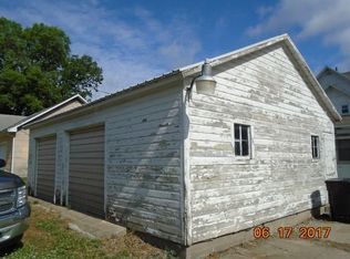 107 W 9th St, Tipton, IA 52772