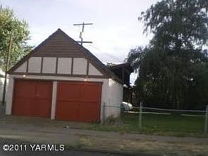 2nd image of 701 S 9th Ave
