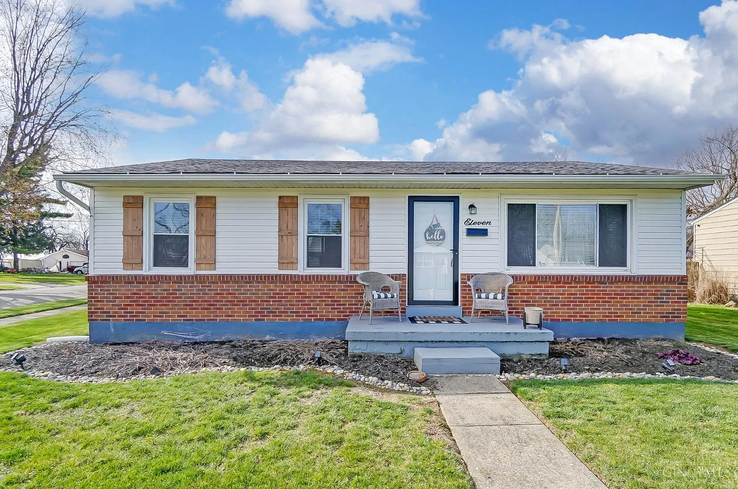 11 Meadow Dr photo 1
