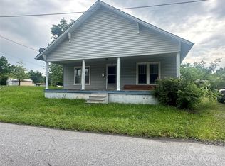 219 12th St NW, Hickory, NC 28601