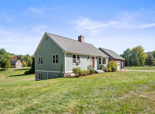 152 Amesbury Rd, Kensington, NH 03833