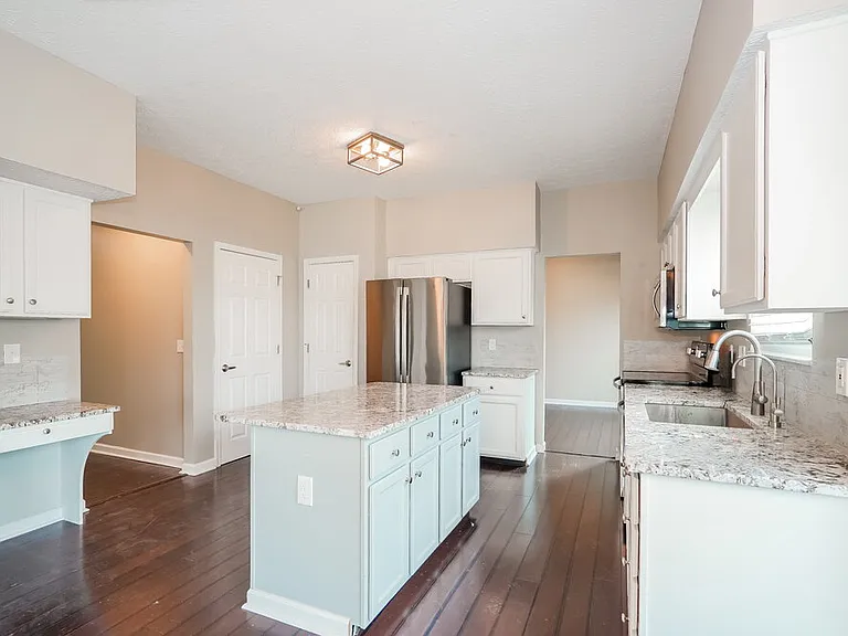6447 Stretton Pl — Photo 12