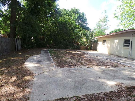 5th image of 4508 Charmonte Way