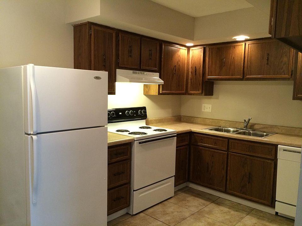 1st image of 1015 39th St