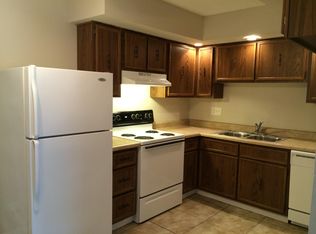 1015 39th St, Bettendorf, IA 52722