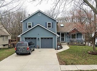 10238 N Harrison Ct, Kansas City, MO 64155