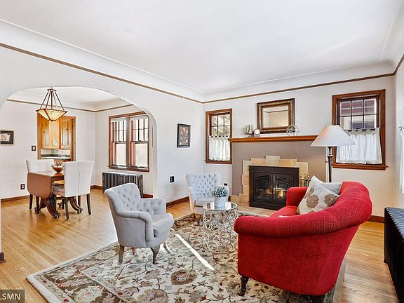 3rd image of 1438 Thomas Ave