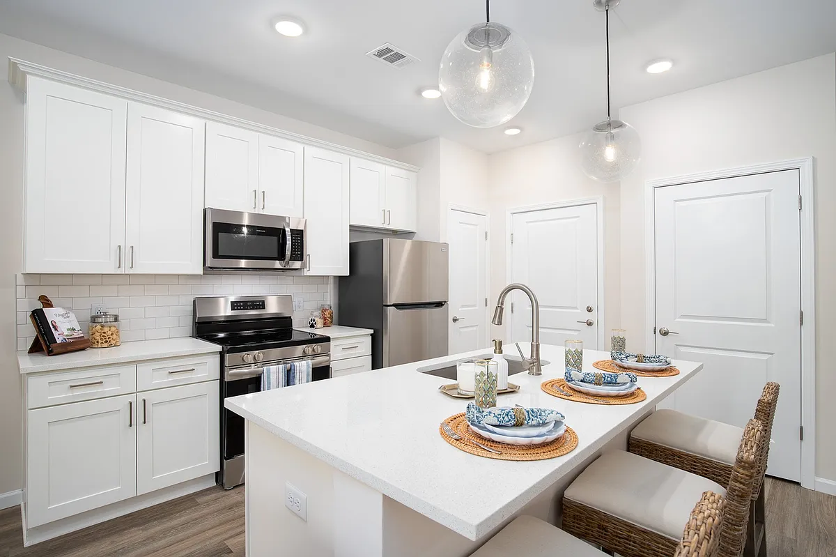 Whisper Creek Village - Whisper Creek Village