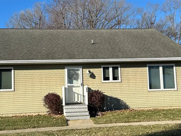206 SE 8th St, Guthrie Center, IA 50216