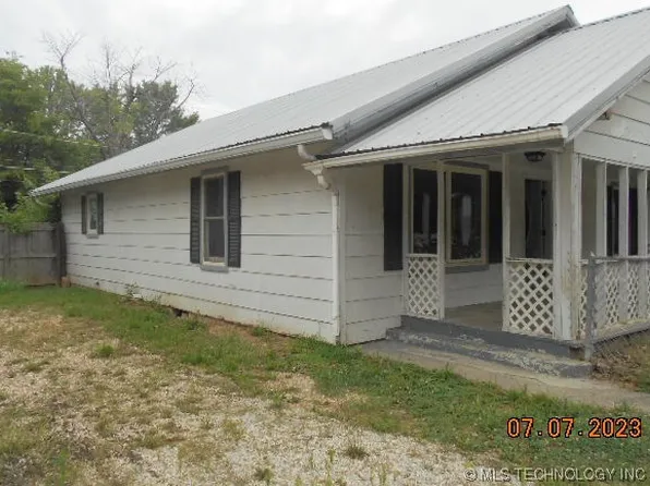 163 W Cheyenne Ave, Vinita, OK 74301
