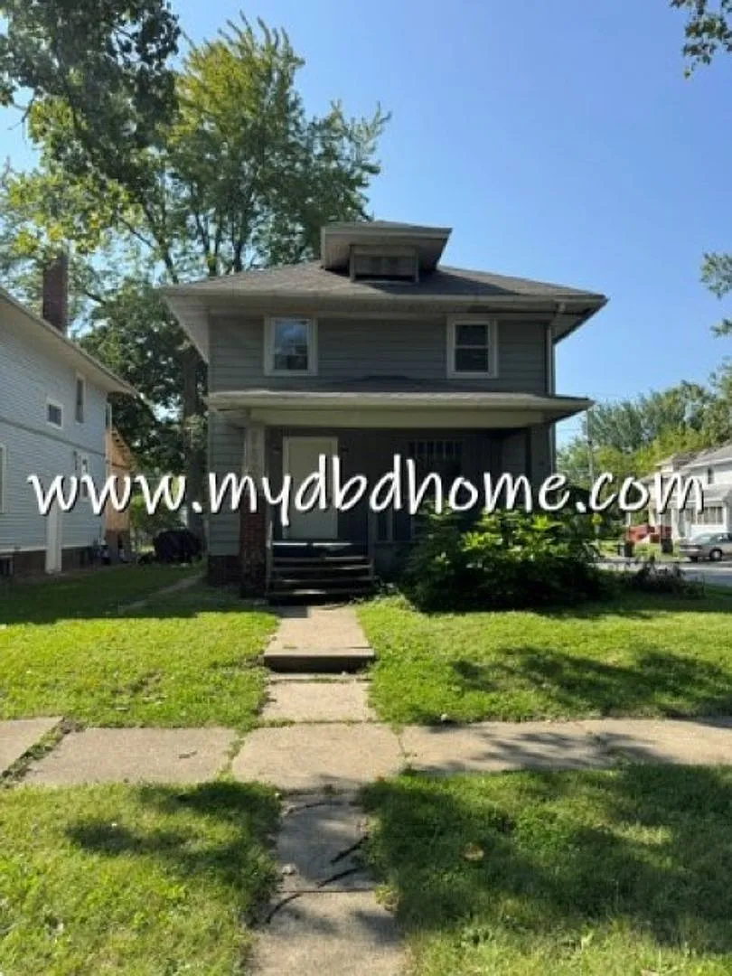 1902 Drexel Ave. — Photo 1