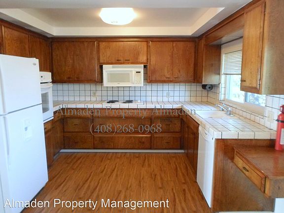 4th image of 6568 Crown Blvd