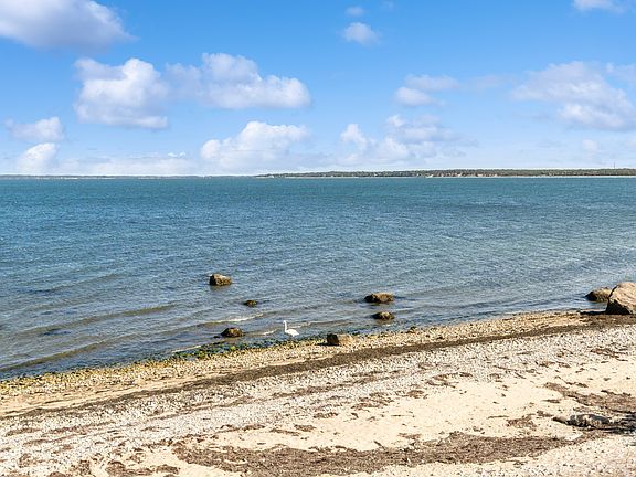 3rd image of 2 Semaphore Rd