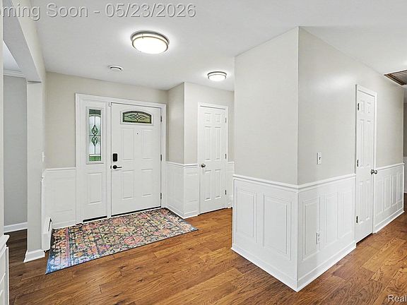 4th image of 10306 Oakhill Rd