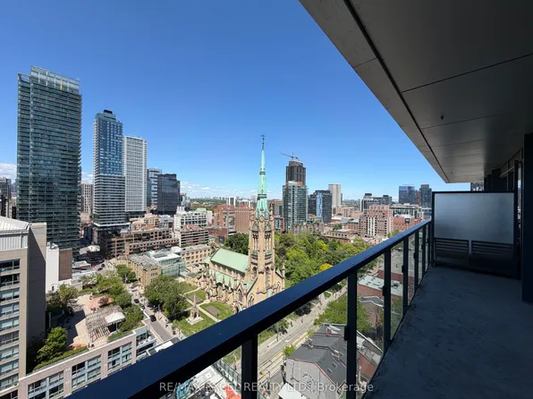60 Colborne St #1901, Toronto, ON M5E 0B7
