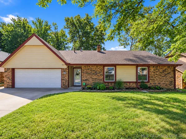 2317 W Louisville St, Broken Arrow, OK 74012