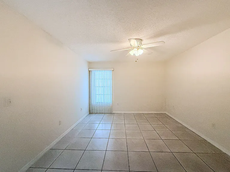 2604 Woodgate Ln #J-6 — Photo 10