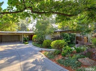 3404 W Country Club Ln, Sacramento, CA