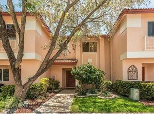 20808 NW 1st St, Pembroke Pines, FL 33029