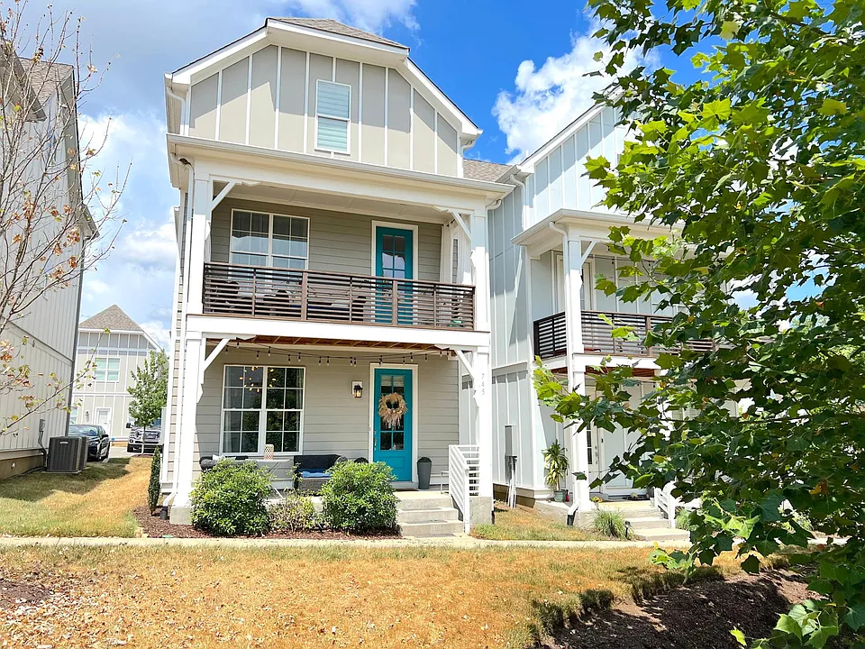 745 Cottage Park Dr