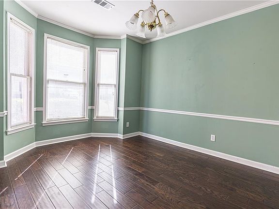 2nd image of 1847 Lake Ridge Ter