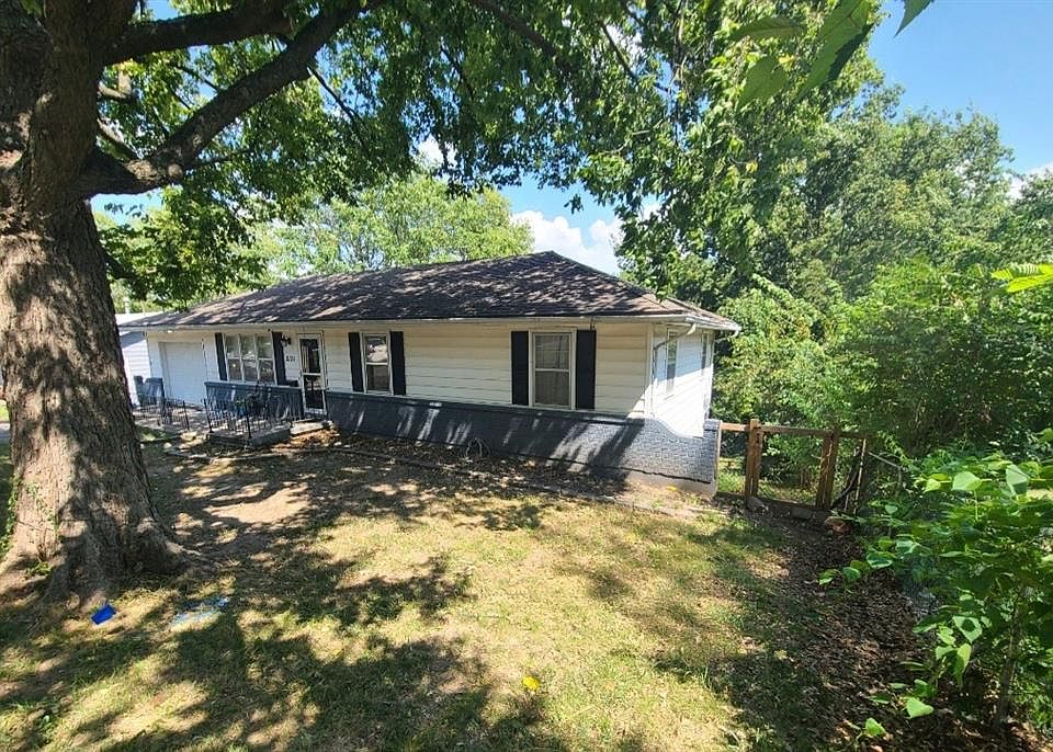 2131 S 50th St, Kansas City, KS 66106 Zillow