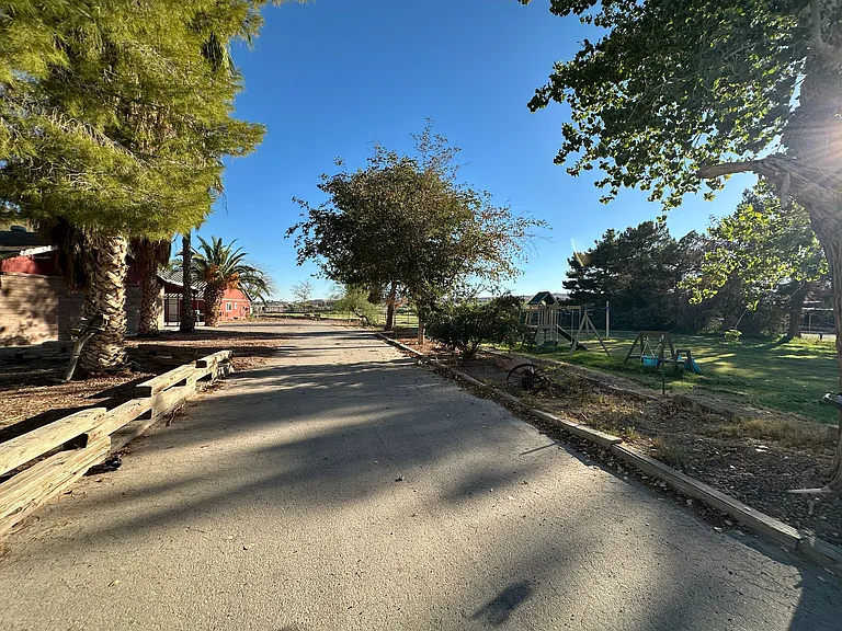 2025 Whipple Ave — Photo 14