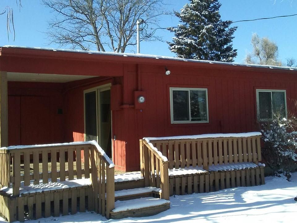 2nd image of 750 39th St