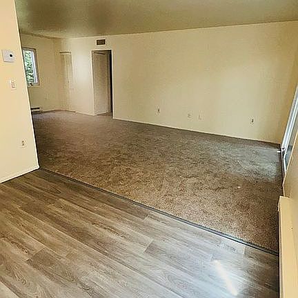4th image of 11 Sterling St