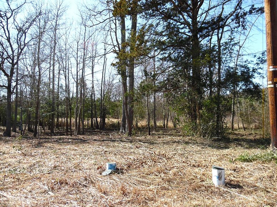 1st image of 1 Maple Dr