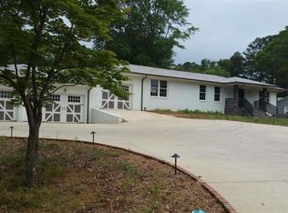 105 Winston Ct, Bessemer, AL 35023