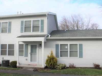 21 Arrowhead Way S, Fairport, NY, 14450