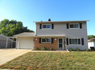 1302 E 20th St, Sterling, IL 61081