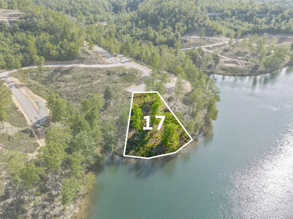 17 Sleepy Hollow Rd, East Bernstadt, KY 40729