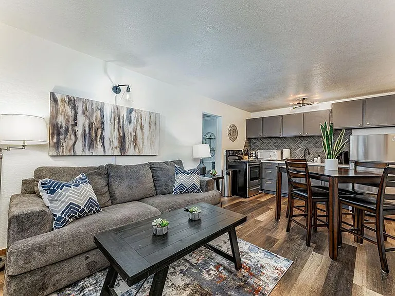 338 N Lorraine Ave #107 — Photo 6