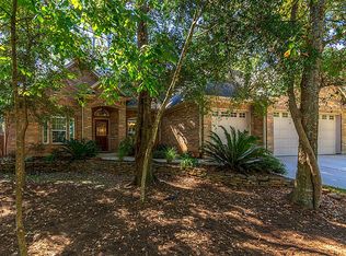 105 E Park Dr, Montgomery, TX 77356