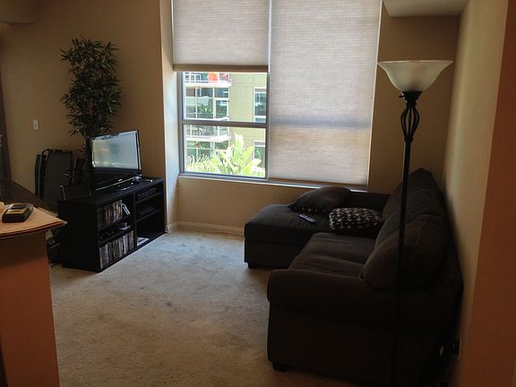 5th image of 253 10th Ave Unit 326