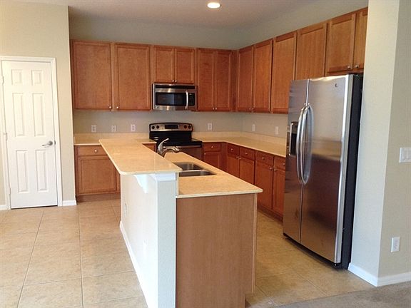4th image of 1969 SE Mandrake Cir