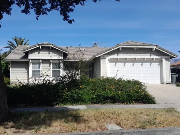 31 Beattie Ln, Redlands, CA 92374