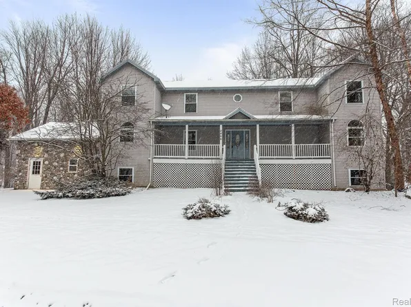 2466 Sanibel Holw, Holt, MI 48842
