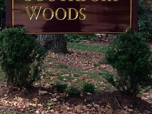 Sign at Entry to the Complex